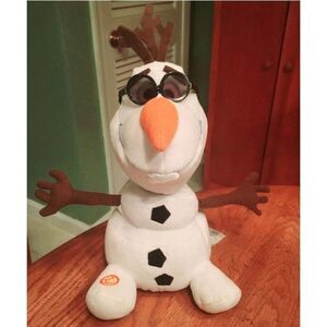 Disney Store Singing Dancing OLAF PLUSH Animal Toy